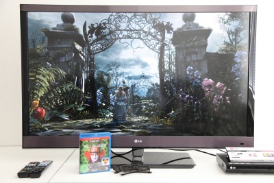 Test-Setup: der LG-Fernseher 47LW570S und der passende Blu-Ray-Player LG BD 670 Test-Setup: der LG-Fernseher 47LW570S und der passende Blu-Ray-Player LG BD 670