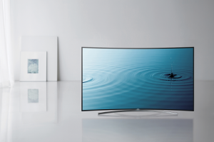 Samsung-Fernseher mit gekrümmten Bildschirm jetzt erhältlich